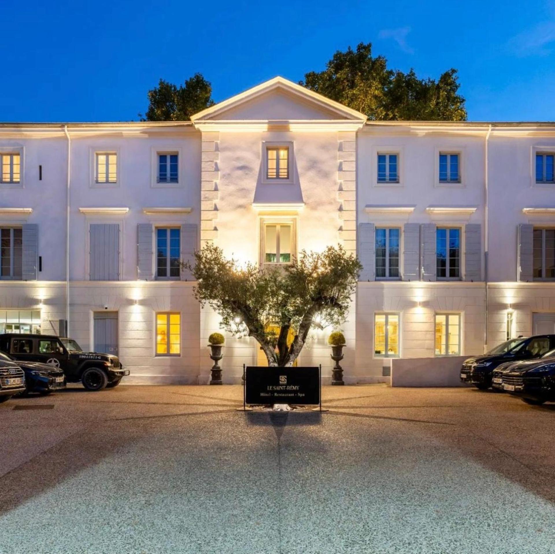 Hotel Le Saint Remy & Spa エクステリア 写真